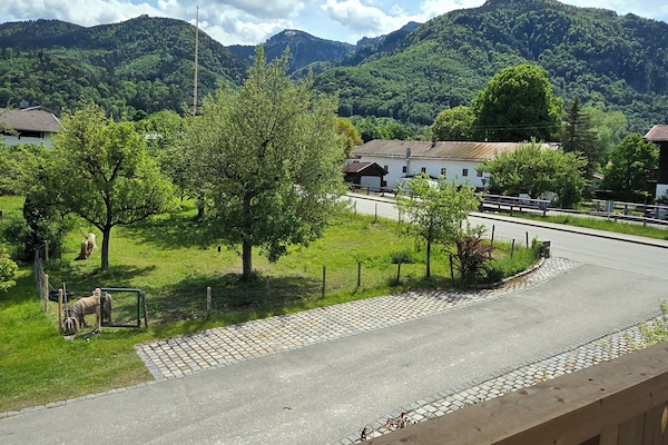 Ferienwohnung Simon, 90 m², 2-6 Personen, Wohnküche, 3 Schlafzimmer, Du/WC + WC, Balkon-Balkon Ostseite