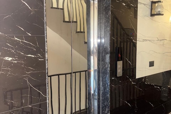 Elevator