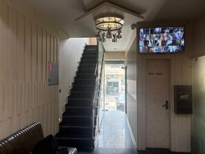 Living area - Hotel Rajshree-Near Geetanjali Hospital  (Hisar)