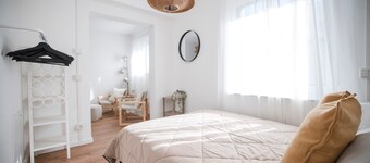 Luxury Apartment on the Edge of the Forest, Close to the City