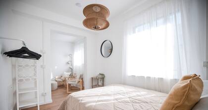 Luxury Apartment on the Edge of the Forest, Close to the City