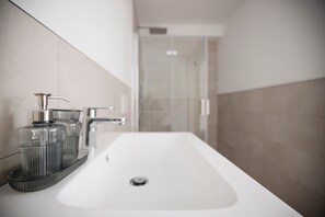 Oklassificerad bild, 5 av 9, knapp