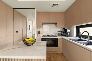 Apartment - Elegance by Chaimaa - 505 1BD (Dubai)