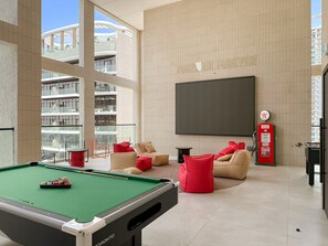 Apartment - Elegance by Chaimaa - 505 1BD (Dubai)