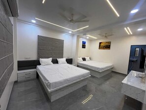 Unclassified image, 2 of 8, button - Hotel Tulsi (Chhatrapati Sambhajinagar)