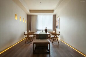Dining - Giorgio Morandi Hotel (Nanjing Yueyahu & NUAA) (Nanjing)