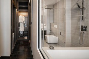 Apartment, 1 Bedroom, Balcony, City View | Bathroom | Free toiletries, soap, shampoo, toilet paper - Hampton Residence Thonglor (Bangkok)