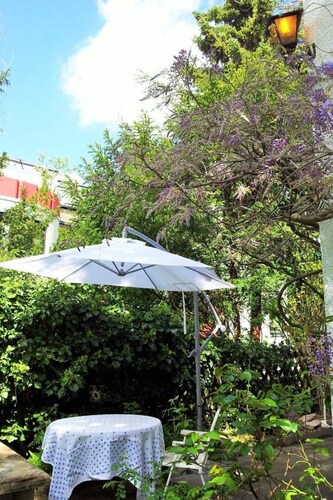 kleine Villa West by Interhome