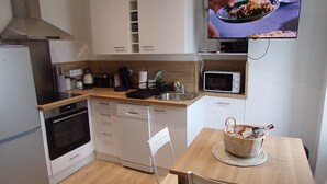 Fridge, cookware/dishes/utensils - "Saphyr" mit Wi-Fi by Interhome (Saint Cast le Guildo)