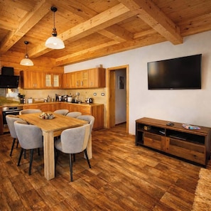 تناول الطعام