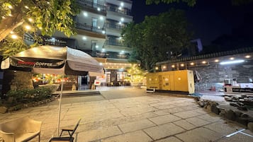 Nhà hàng