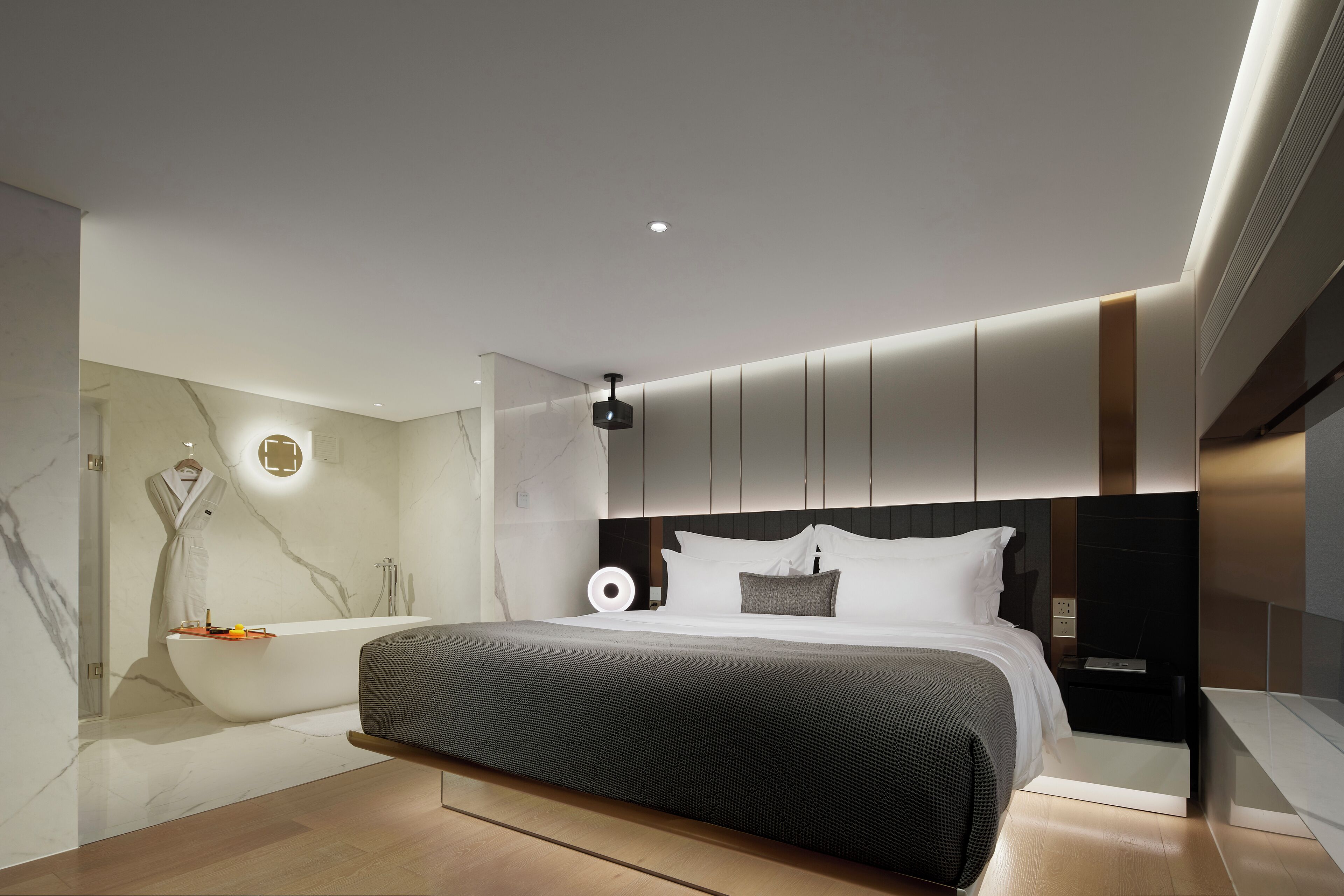 Classic Room, City View | In-room safe, blackout curtains, soundproofing, iron/ironing board