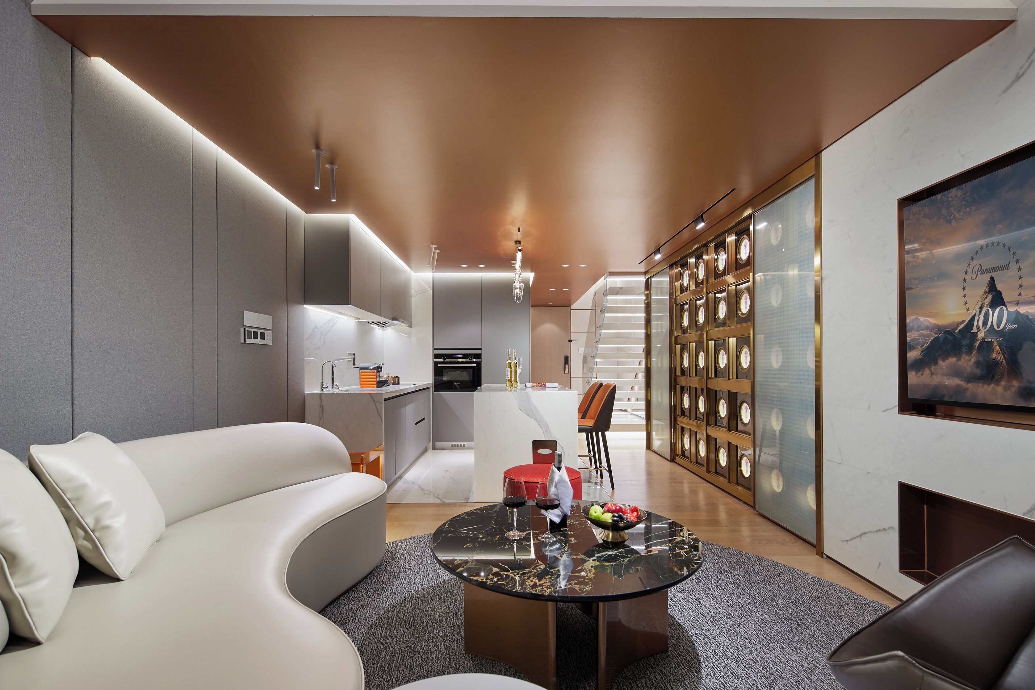 Suite Classic, vista città | Area soggiorno