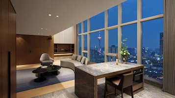 Suite – senior, 2 soverom, byutsikt, mellometasje | Utsikt fra rommet