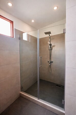 Towels, soap, shampoo, toilet paper - Park Street Suites - Colombo (Colombo)