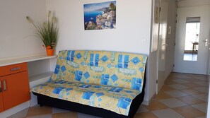 Interior - Appart. Air conditioning, beach access, 6 people, terrace, private parking CAP D'AGDE Rochelongue (Cap d'Agde)