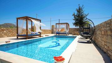 Utomhuspool
