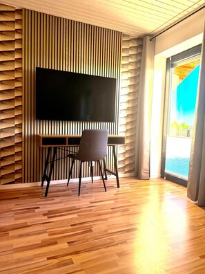 Interior - Panorama Lodge | 6 guests | 2 balconies | 100 m² (Hemhofen)