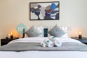 Apartment, Balcony | Iron/ironing board, free WiFi - Bloomfields Elegant 1BR in Reflectio (Abu Dhabi)