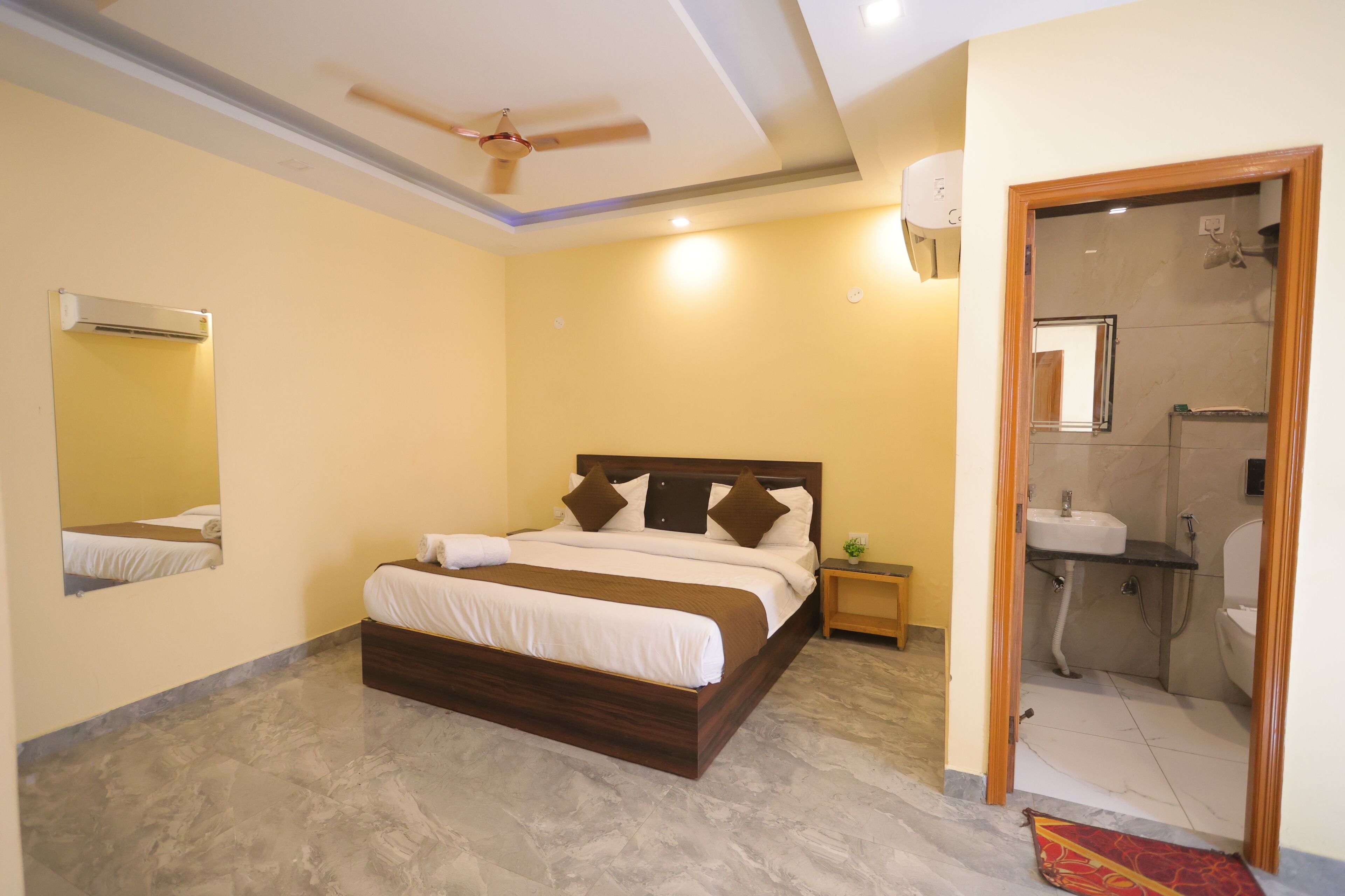 Family Suite | In-room dining