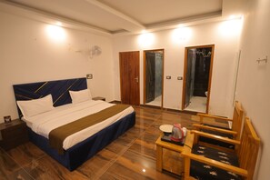 Deluxe Single Room - Kedar Inn By Rovers Nest (Rishikesh)