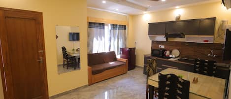 Family Suite | In-room dining
