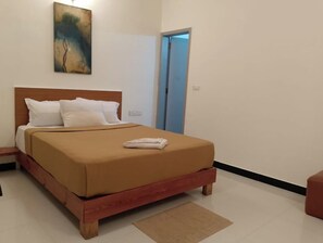Standard Double Room | Free WiFi