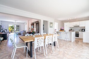 Dining - Sunrise Avenida del Mar - with private swimming pool (Calvià)