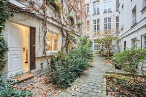 Uklassifisert bilde, 3 av 14, knapp