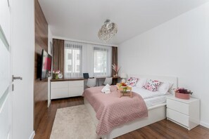 Iron/ironing board, free WiFi - Malila Premium Apartments Cystersów 20D (Kraków)