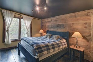 Unclassified image, 4 of 26, button - Lake Front Loft 4 | Private Lake, Hot Tub & Pool Table Retreat (Sleeps 4) (Cantley)