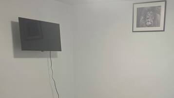 1 chambre, accès Internet, draps fournis