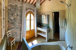 Shower, hair dryer - Private Pool Villa in Tuscany (Chianni)