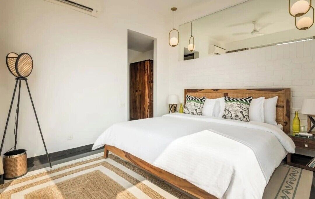 2 chambres, coffres-forts dans les chambres, bureau