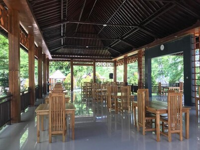 Pohon Purba Resort & Restaurant