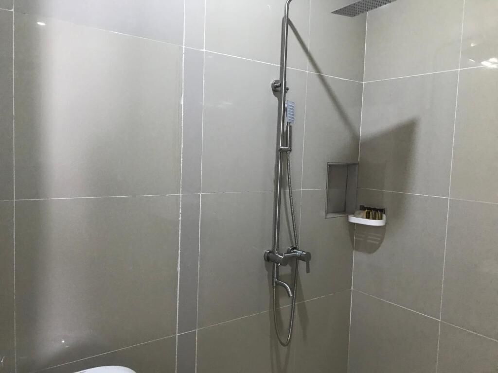 Doppelzimmer, Balkon, Blick auf den Innenhof | Badezimmer