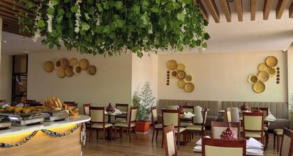 Urbanwoods Hotel Suites by icon