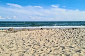 Una spiaggia nelle vicinanze