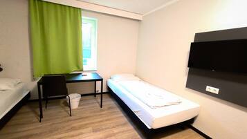 1 bedroom, desk, free WiFi