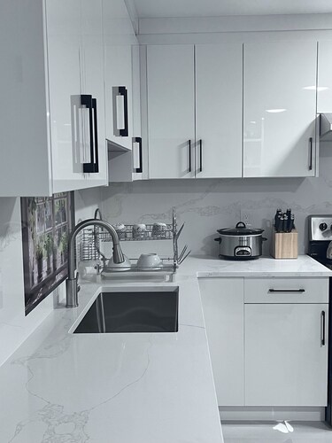 Luxury 2BR Delta Stay • Free Parking • Near Van
