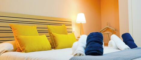 2 多间卧室、熨斗/熨衣板、WiFi、床单