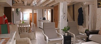 Holiday Home 'La Casa de los Abuelos' with Mountain Views, Wi-Fi & Air Conditioning