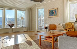 Fireplace - 2 bedroom cozy home in Varberg (Varberg)