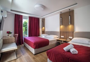 In-room safe, desk, free WiFi - Tourist Resort Slovenska Plaža (Budva)