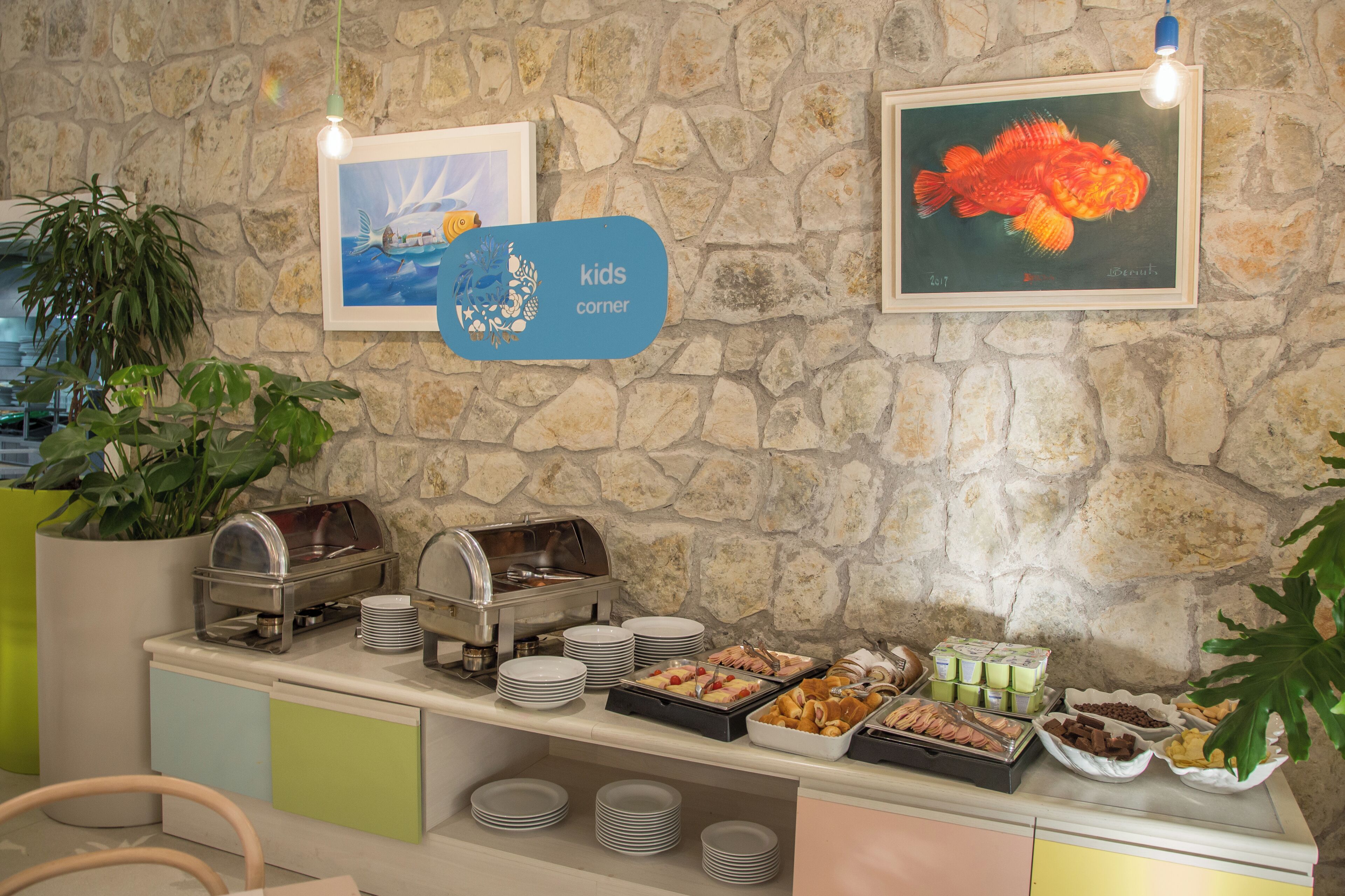 Petit déjeuner buffet compris tous les jours