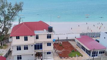 Apartment, 2 Bedrooms, Balcony, Ocean View | Beach
