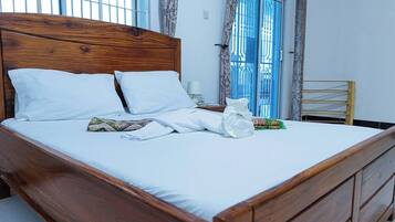 Apartment, 2 Bedrooms, Balcony, Ocean View | 2 bedrooms