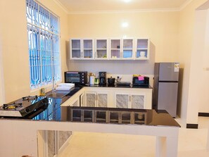 อพาร์ทเมนท์, 2 ห้องนอน, ระเบียง, วิวทะเล | ภายใน