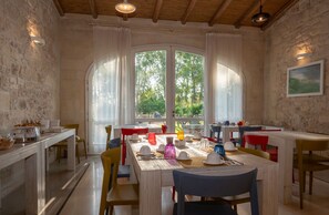 Dining - Masseria Scurpiti - exclusive stay in the heart of Salento (Borgagne)