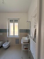 Bagno | Asciugacapelli, asciugamani